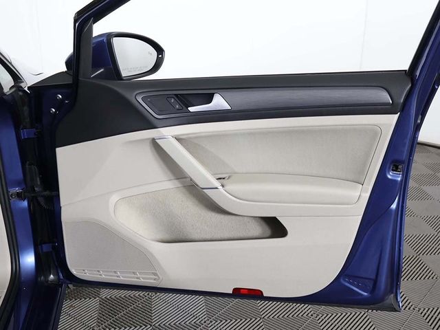 2019 Volkswagen Golf 1.4T S Manual - 22949574 - 19