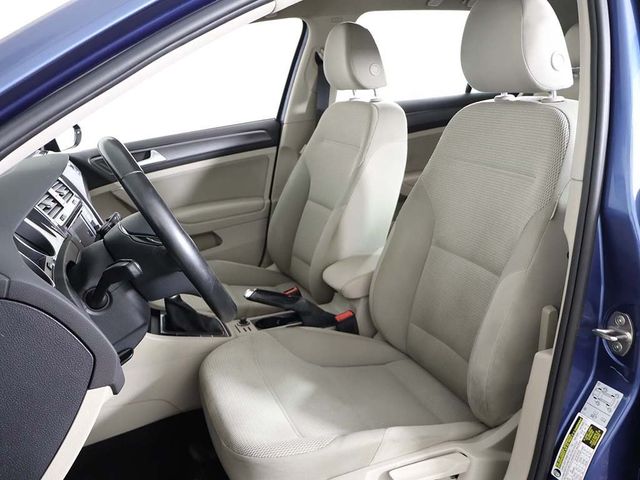 2019 Volkswagen Golf 1.4T S Manual - 22949574 - 24