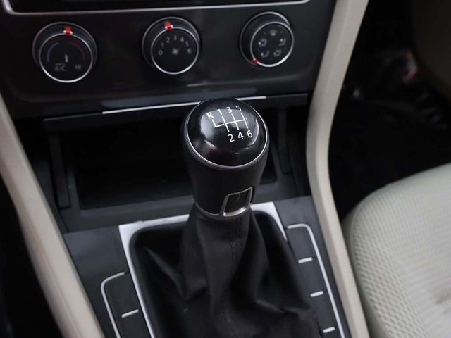 2019 Volkswagen Golf 1.4T S Manual - 22949574 - 42