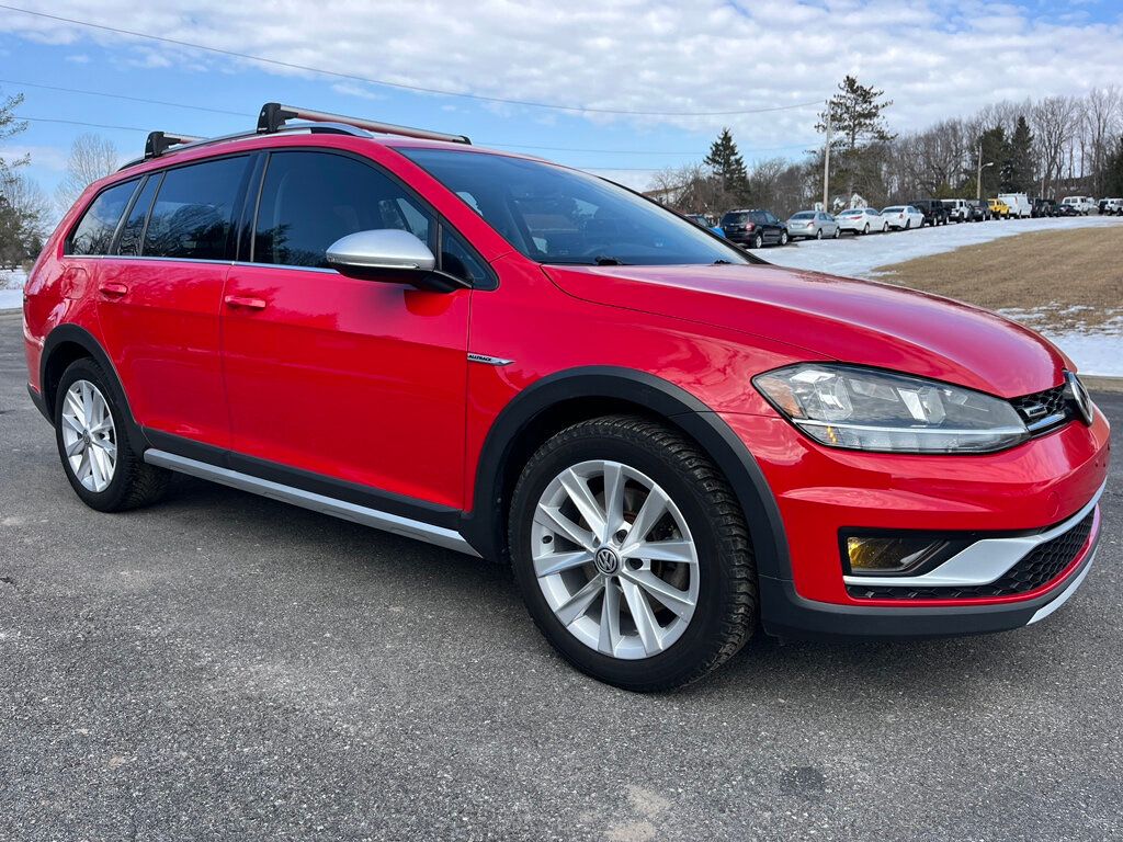 2019 Volkswagen Golf Alltrack 1-Owner AWD German Engineered 6-Speed Station Wagon - 22980946 | Video 1