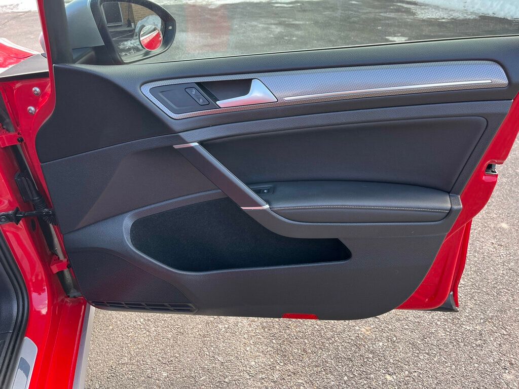 2019 Volkswagen Golf Alltrack 1-Owner AWD German Engineered 6-Speed Station Wagon - 22980946 - 13