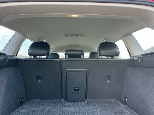 2019 Volkswagen Golf Alltrack 1-Owner AWD German Engineered 6-Speed Station Wagon - 22980946 - 21