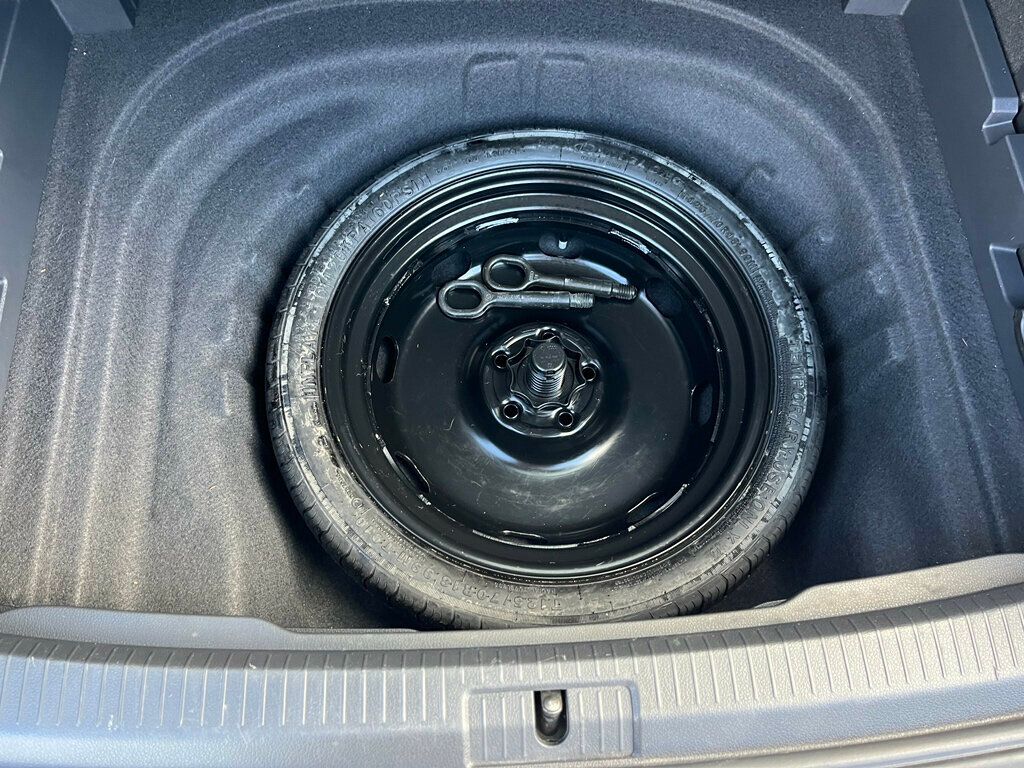 2019 Volkswagen Golf Alltrack 1-Owner AWD German Engineered 6-Speed Station Wagon - 22980946 - 23