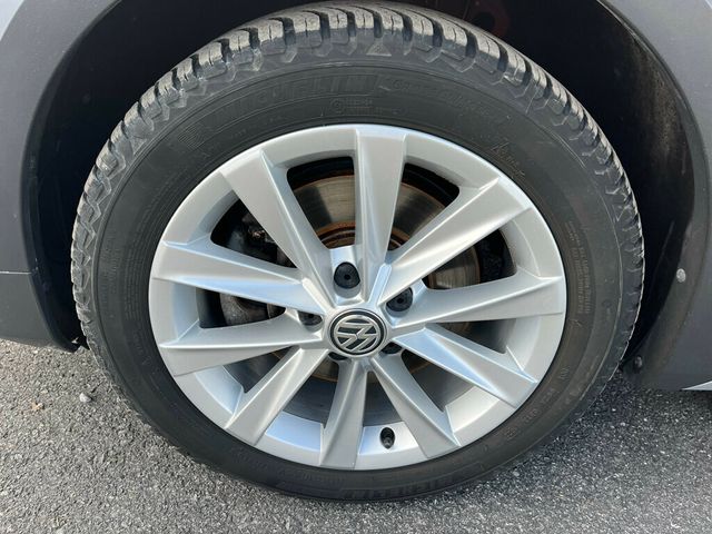 2019 Volkswagen Golf Alltrack 1-Owner AWD German Engineered 6-Speed Station Wagon - 22980946 - 37