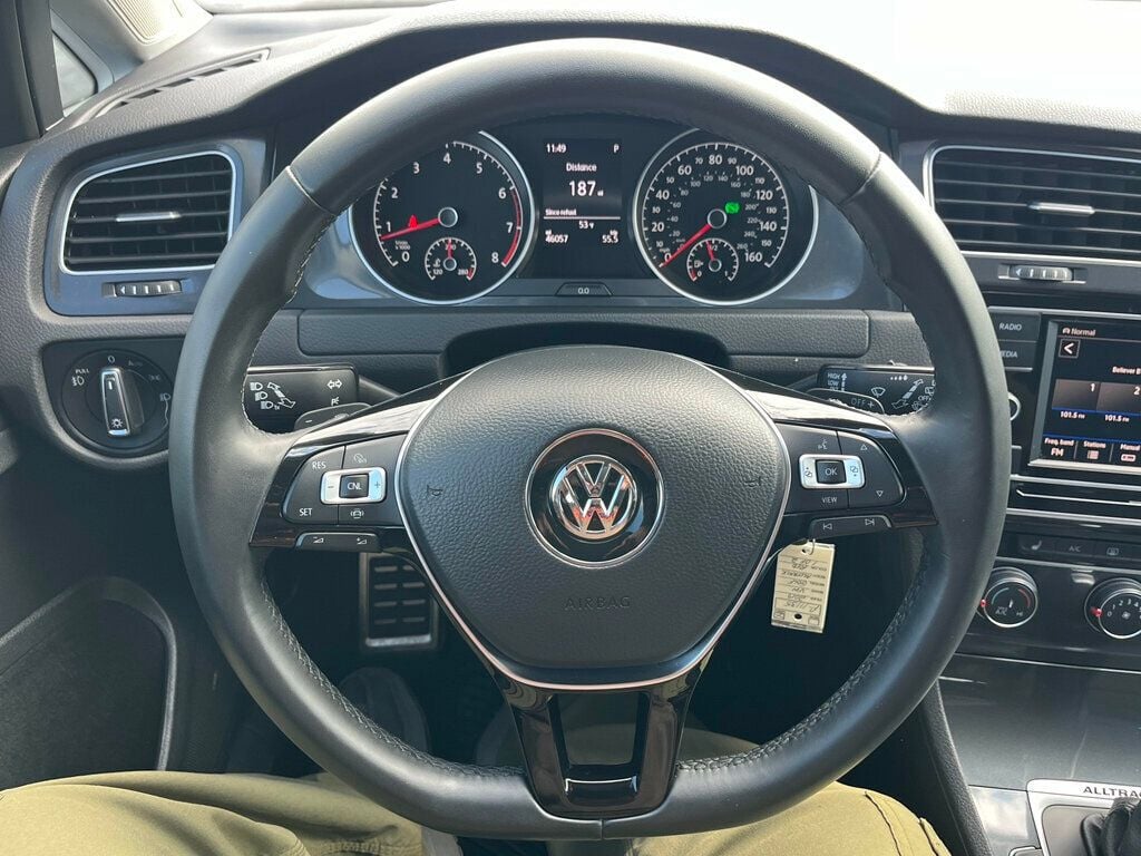 2019 Volkswagen Golf Alltrack 1-Owner AWD German Engineered 6-Speed Station Wagon - 22980946 - 44