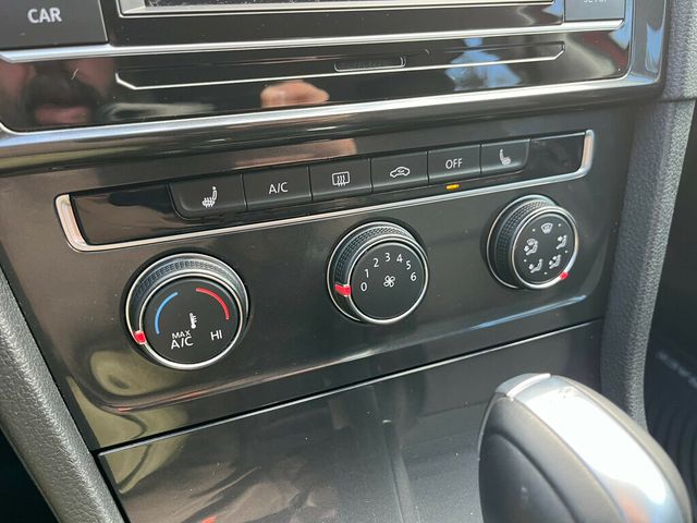 2019 Volkswagen Golf Alltrack 1-Owner AWD German Engineered 6-Speed Station Wagon - 22980946 - 46