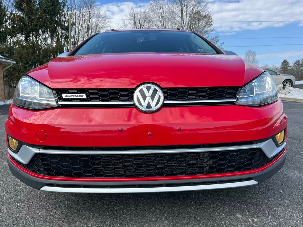 2019 Volkswagen Golf Alltrack 1-Owner AWD German Engineered 6-Speed Station Wagon - 22980946 - 8
