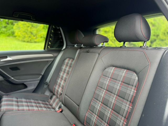 2019 Volkswagen Golf GTI 2.0T S DSG - 23018030 - 20