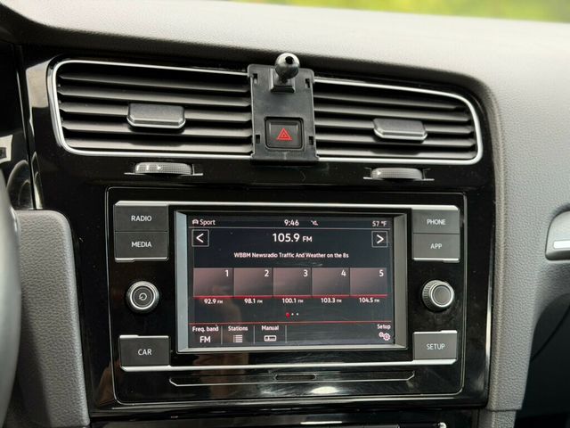 2019 Volkswagen Golf GTI 2.0T S DSG - 23018030 - 32