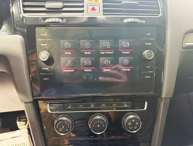 2019 Volkswagen Golf GTI 2.0T SE Manual - 22915702 - 16