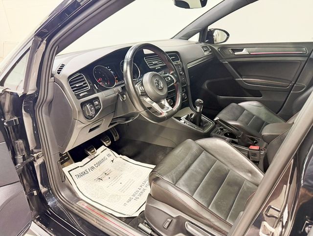 2019 Volkswagen Golf GTI 2.0T SE Manual - 22915702 - 24