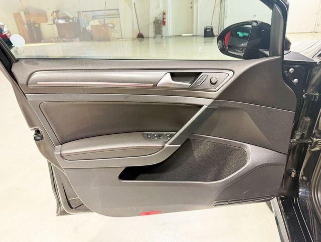 2019 Volkswagen Golf GTI 2.0T SE Manual - 22915702 - 26