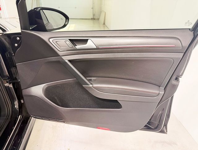 2019 Volkswagen Golf GTI 2.0T SE Manual - 22915702 - 36