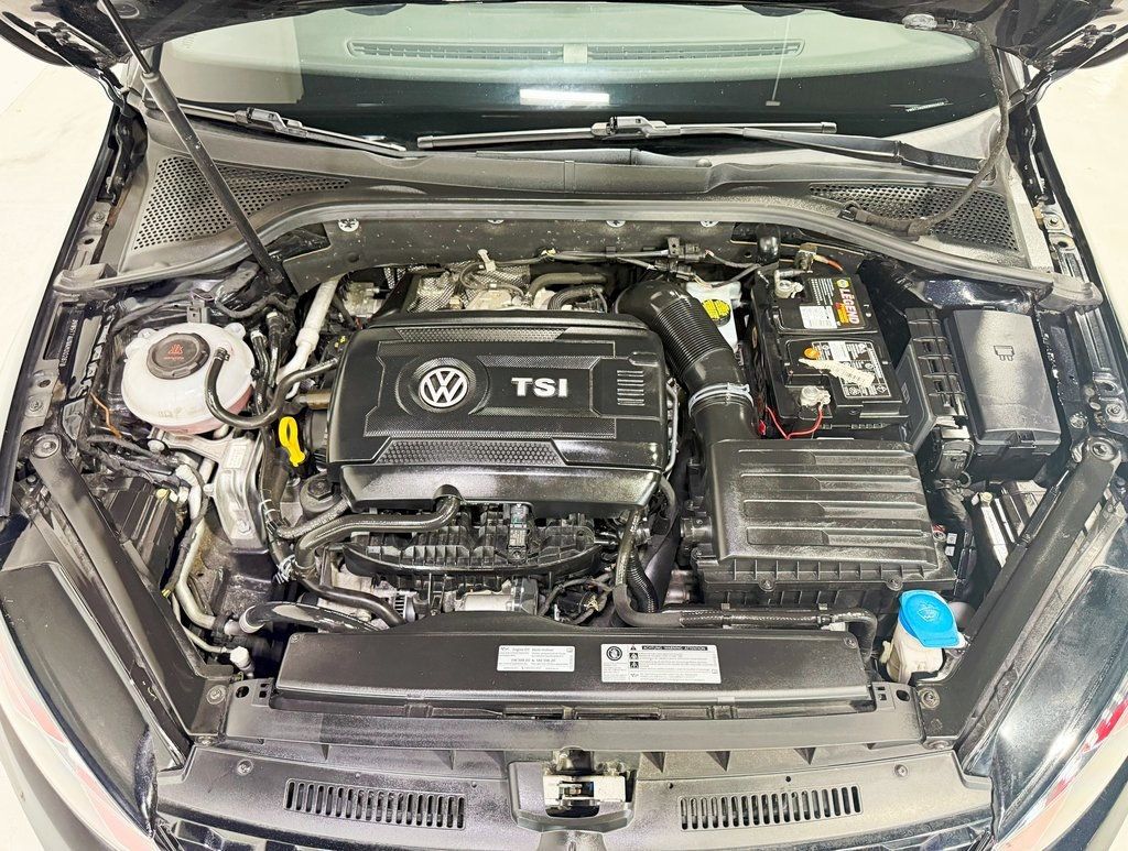 2019 Volkswagen Golf GTI SE photo 35