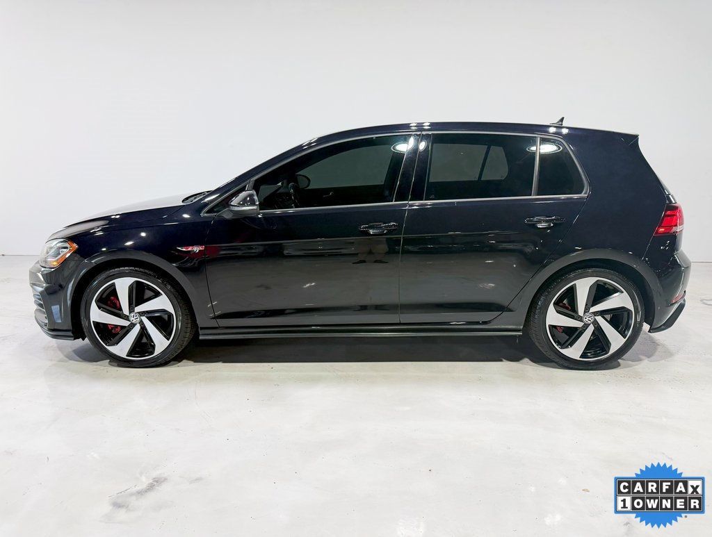 2019 Volkswagen Golf GTI SE photo 4