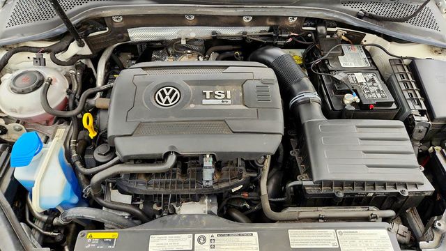 2019 Volkswagen Golf R 2.0T DSG w/DCC/Nav - 23030971 - 26
