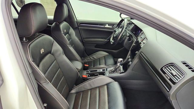 2019 Volkswagen Golf R 2.0T DSG w/DCC/Nav - 23082191 - 22