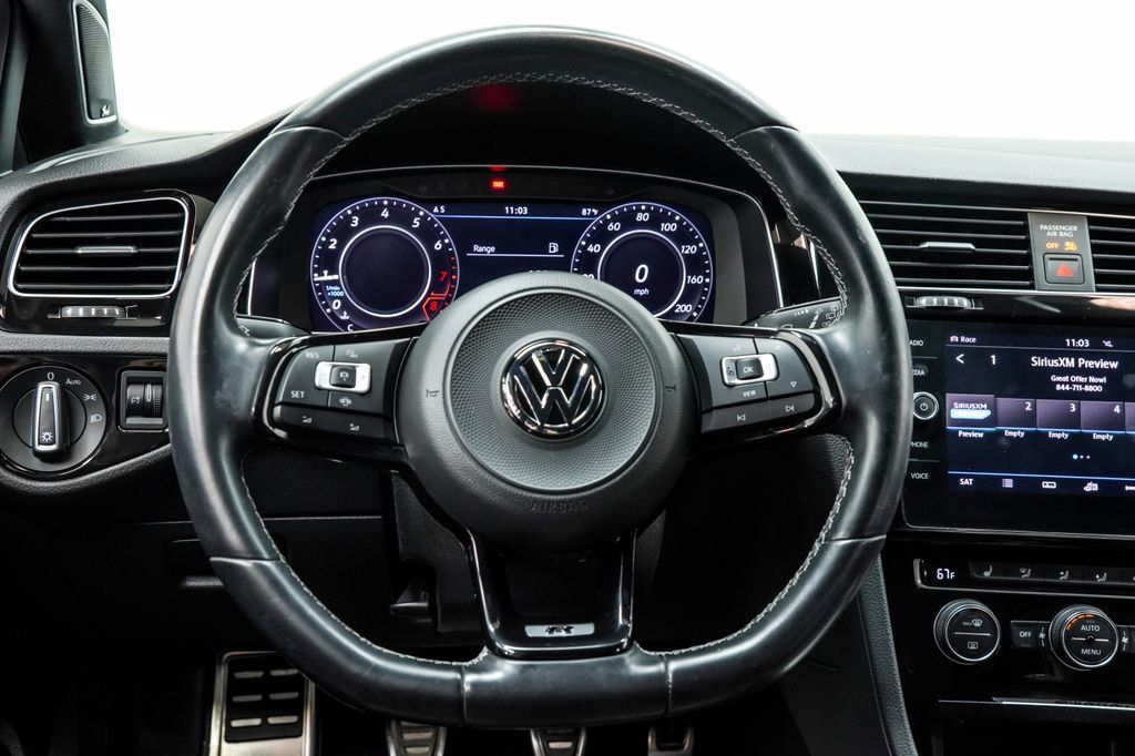 Volkswagen Golf R photo 27