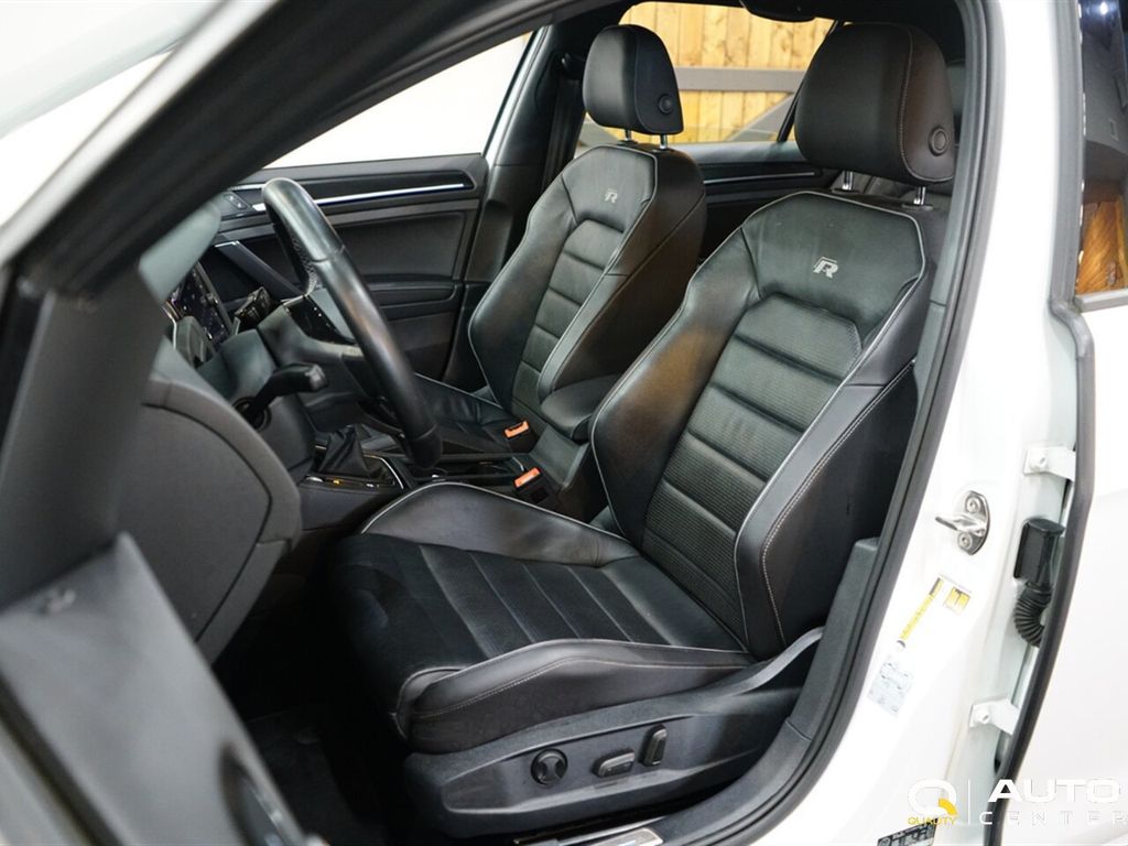 2019 Volkswagen Golf R 2.0T Manual w/DCC/Nav - 23082161 - 11