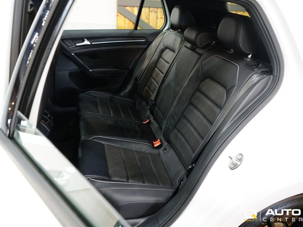 2019 Volkswagen Golf R 2.0T Manual w/DCC/Nav - 23082161 - 31