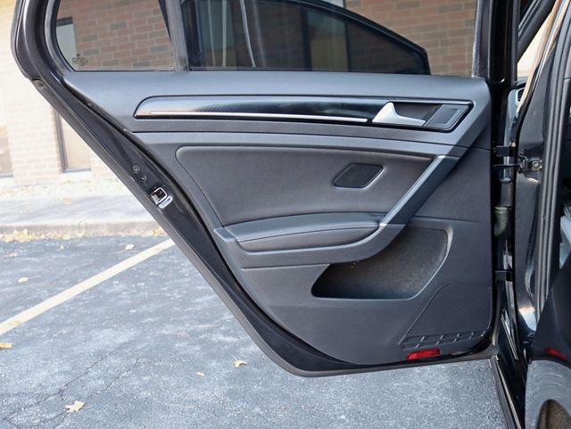 2019 Volkswagen Golf R 2.0T Manual w/DCC/Nav - 22945428 - 30