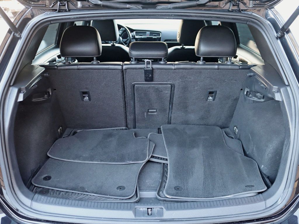 2019 Volkswagen Golf R 2.0T Manual w/DCC/Nav - 22945428 - 32