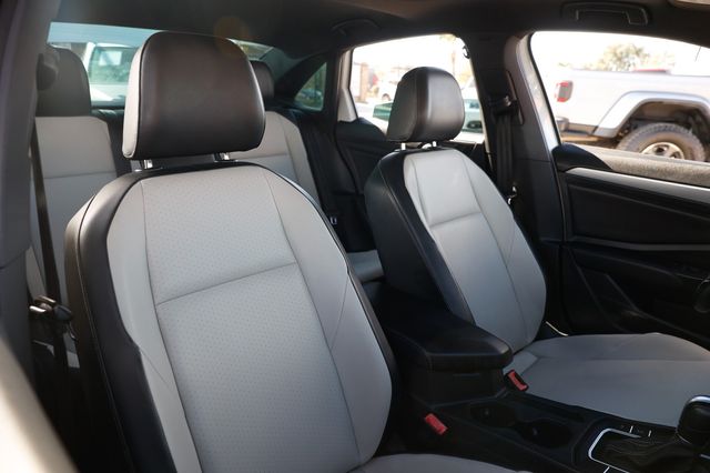 2019 Volkswagen Jetta 1.4T R-Line Automatic - 22975349 - 18