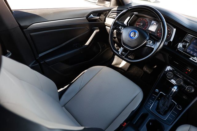 2019 Volkswagen Jetta 1.4T R-Line Automatic - 22975349 - 23