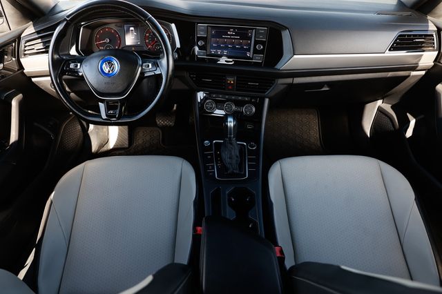 2019 Volkswagen Jetta 1.4T R-Line Automatic - 22975349 - 24