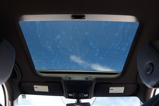 2019 Volkswagen Jetta 1.4T R-Line Automatic - 22975349 - 26