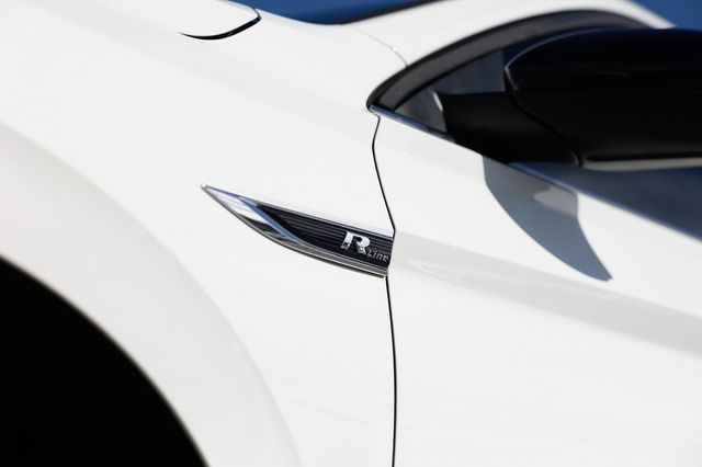 2019 Volkswagen Jetta 1.4T R-Line Automatic - 22975349 - 40