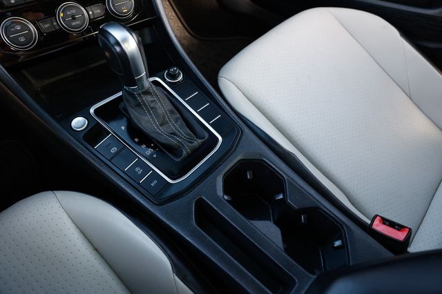 2019 Volkswagen Jetta 1.4T R-Line Automatic - 22975349 - 41