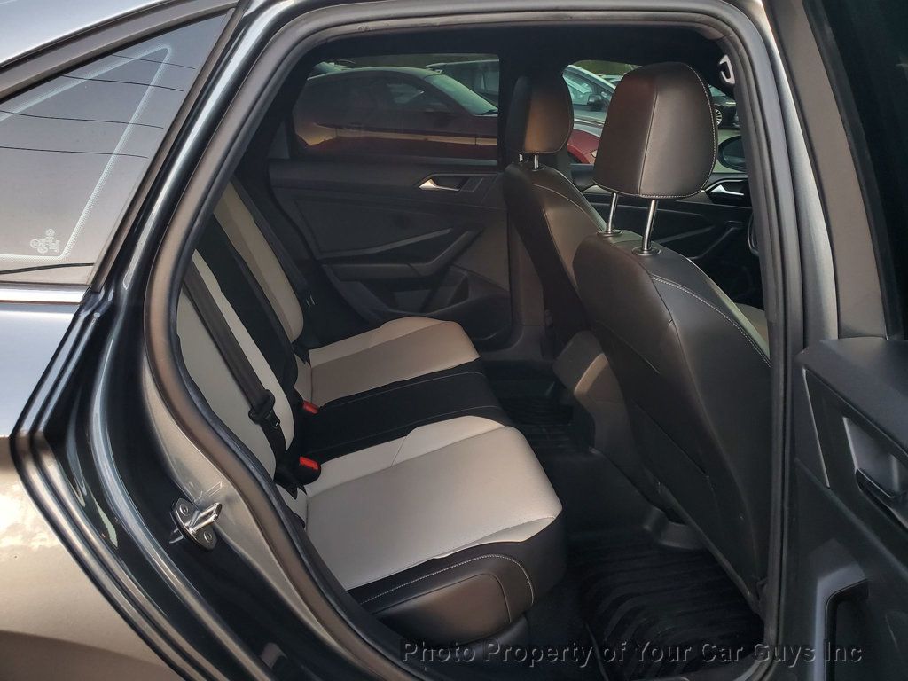 2019 Volkswagen Jetta 1.4T R-Line Automatic - 22997651 - 18