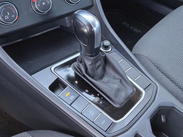 2019 Volkswagen Jetta 1.4T R-Line Automatic w/ULEV - 22951181 - 19