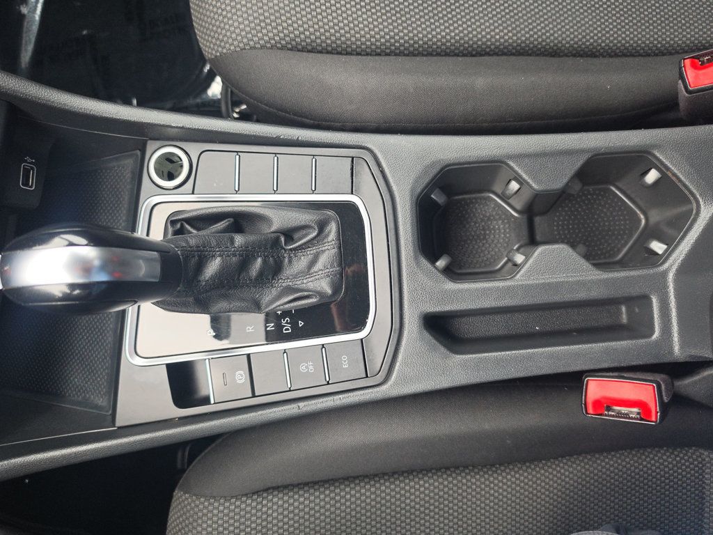 Volkswagen Jetta photo 15