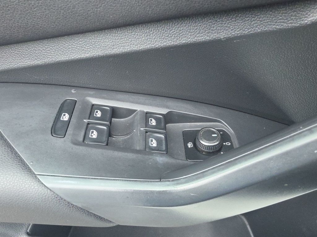 Volkswagen Jetta photo 18