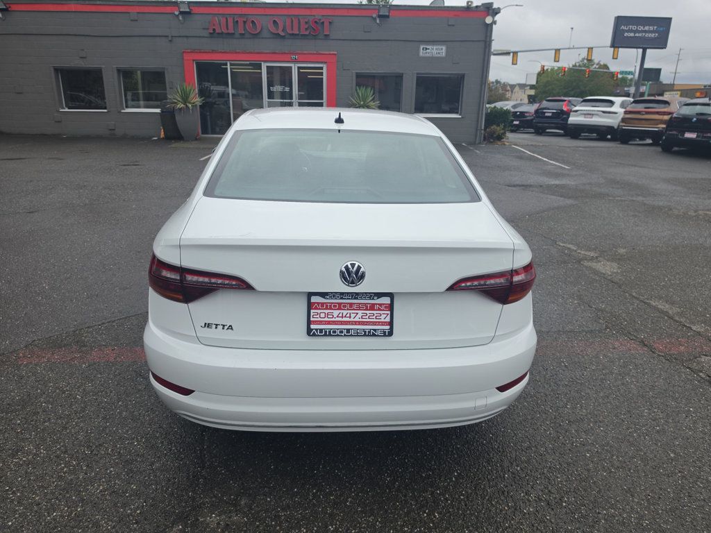 Volkswagen Jetta photo 23