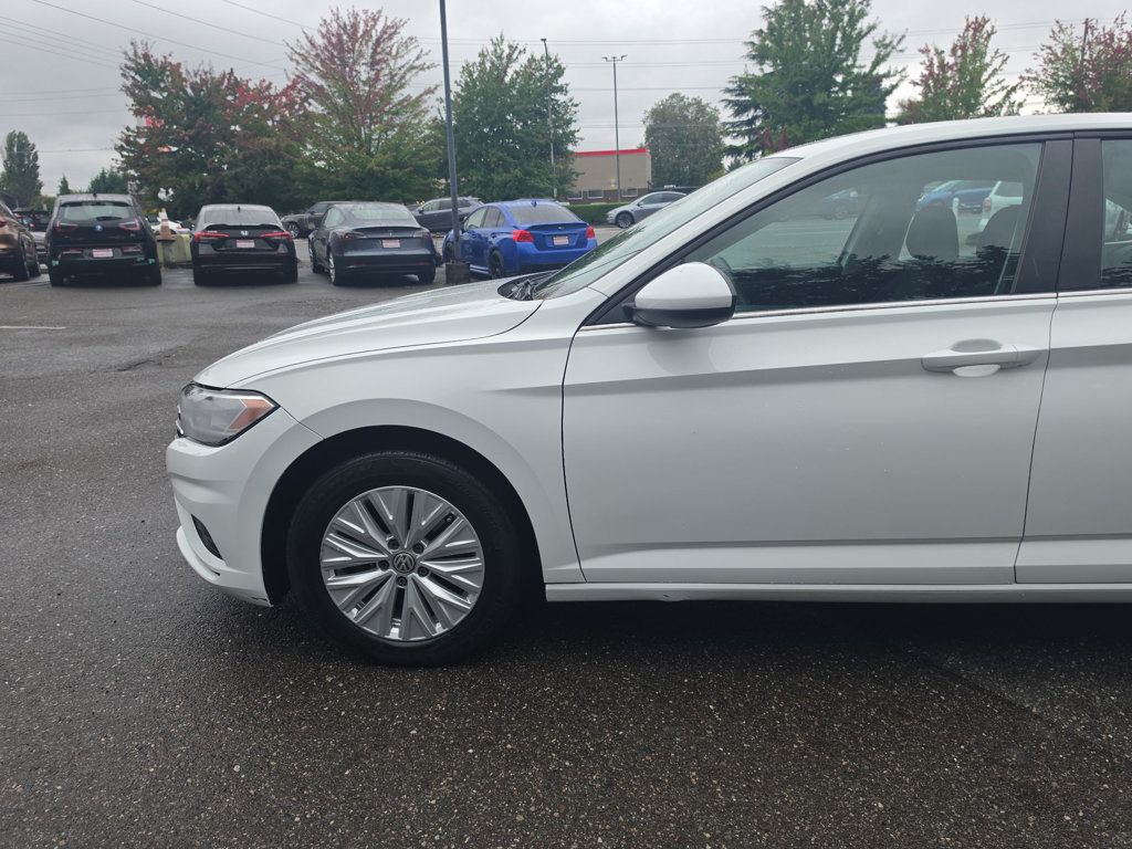 Volkswagen Jetta photo 26