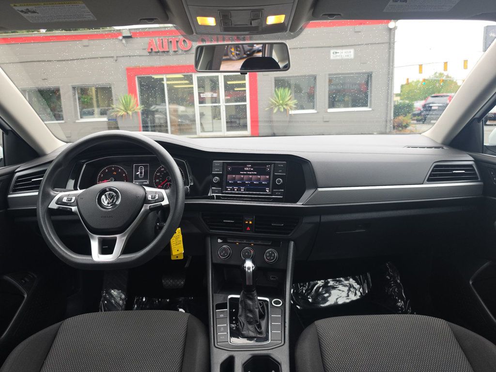 Volkswagen Jetta photo 27