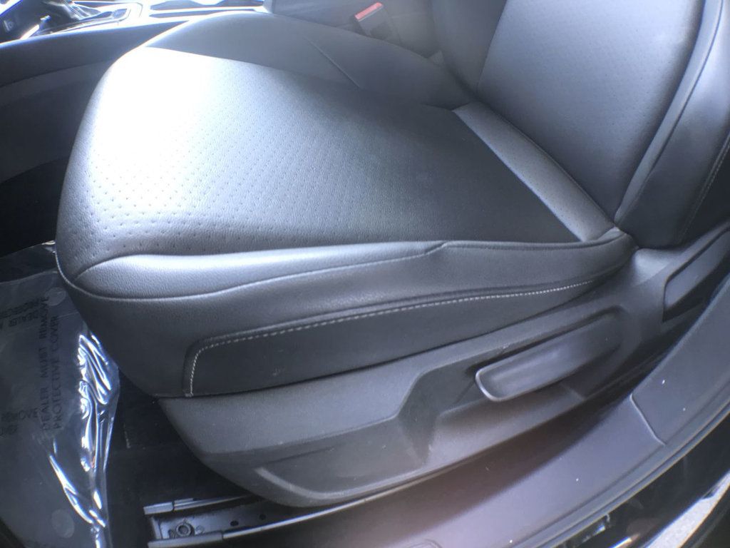 2019 Volkswagen Jetta SE R-Line photo 12