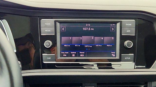 2019 Volkswagen Jetta 1.4T SE Automatic w/ Power Panoramic Sunroof & Heated Fr. Seats - 22999409 - 18