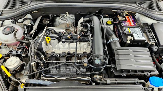 2019 Volkswagen Jetta 1.4T SE Automatic w/ Power Panoramic Sunroof & Heated Fr. Seats - 22999409 - 26