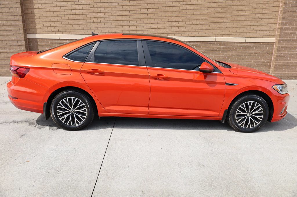 2019 Volkswagen Jetta 1.4T SEL Premium photo 4