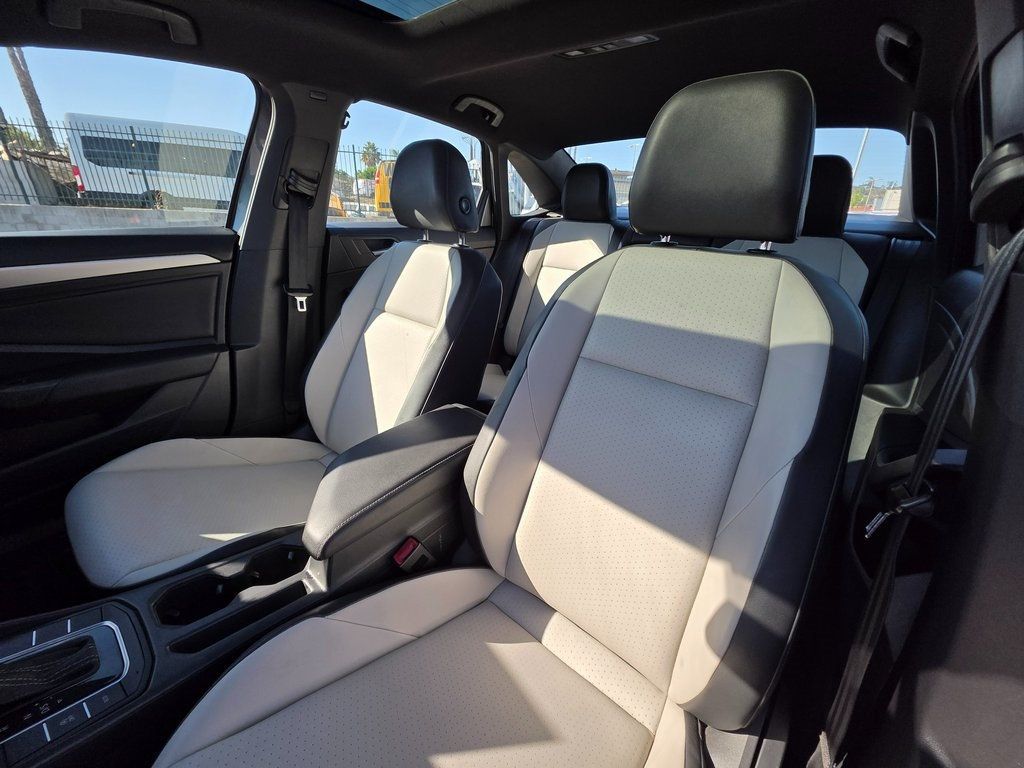 2019 Volkswagen Jetta R-Line - 22940606 - 12