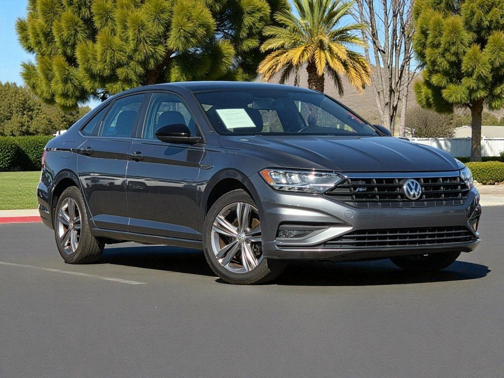 2019 Volkswagen Jetta R-Line - 22940606 - 1