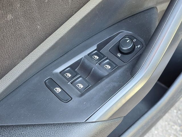 2019 Volkswagen Jetta R-Line - 22940606 - 19