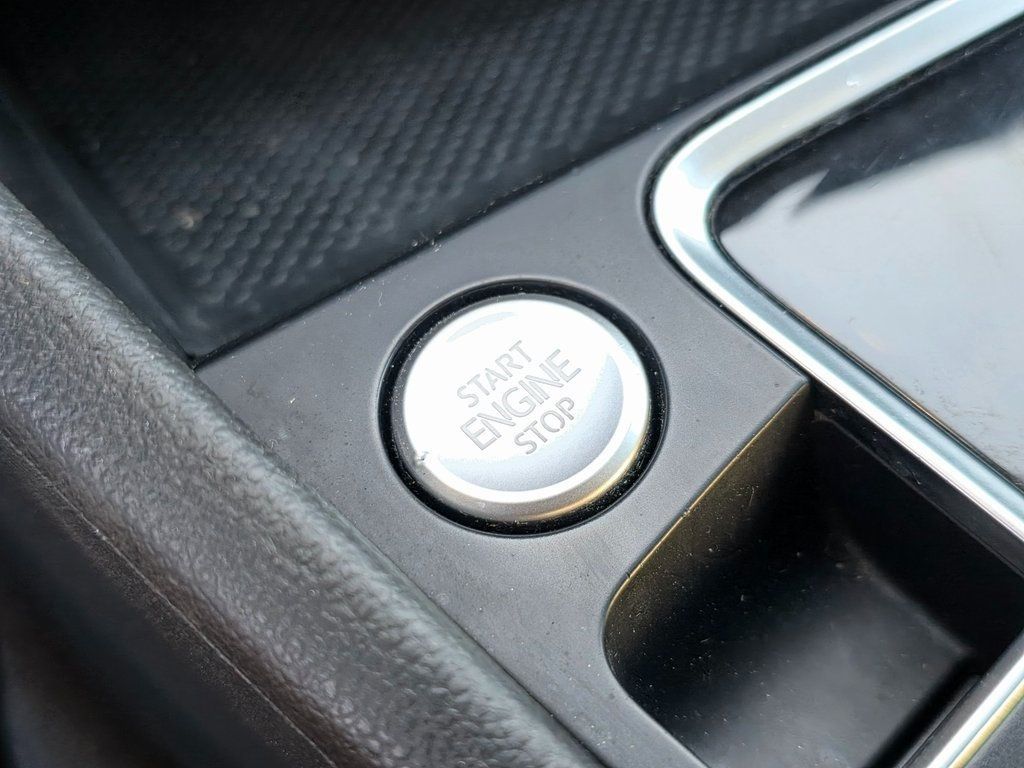 2019 Volkswagen Jetta R-Line - 22940606 - 29