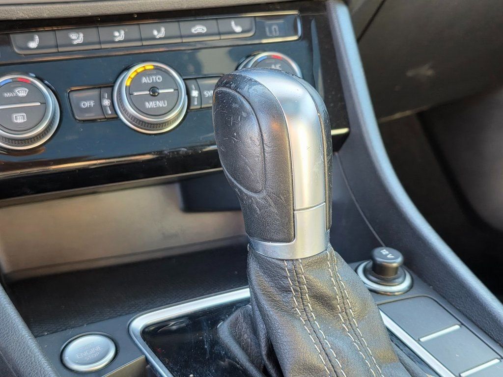 2019 Volkswagen Jetta R-Line - 22940606 - 30