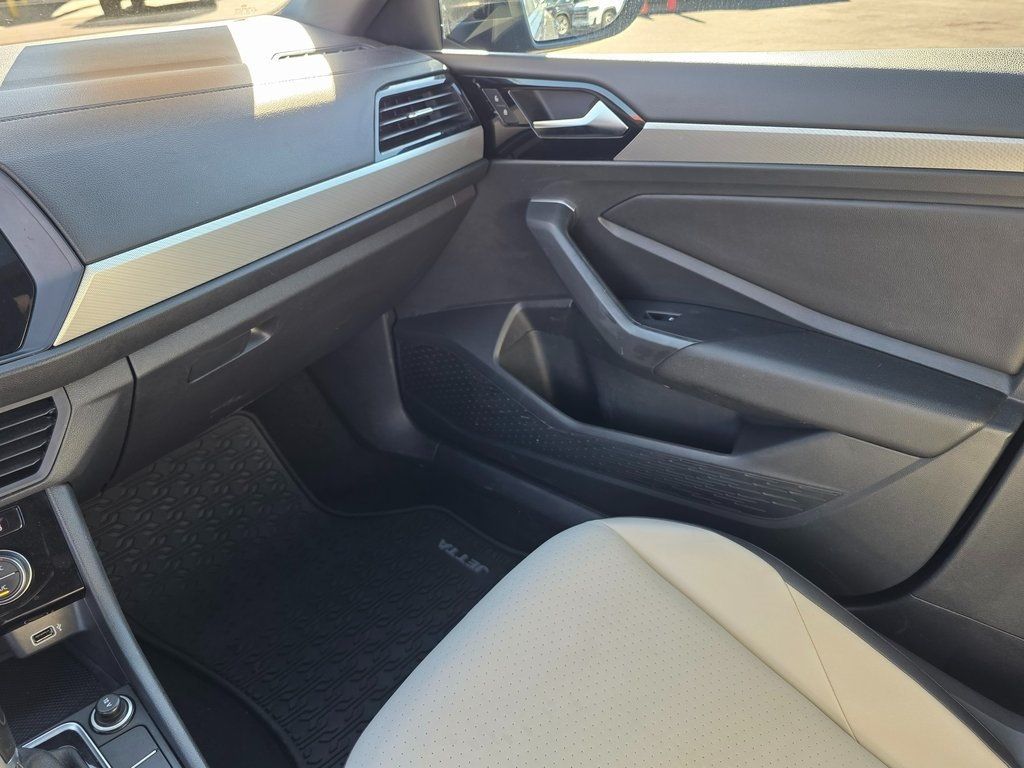 2019 Volkswagen Jetta R-Line - 22940606 - 33