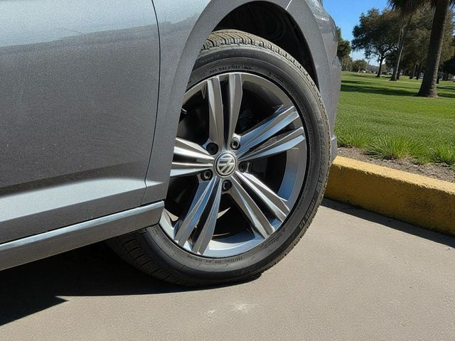 2019 Volkswagen Jetta R-Line - 22940606 - 7